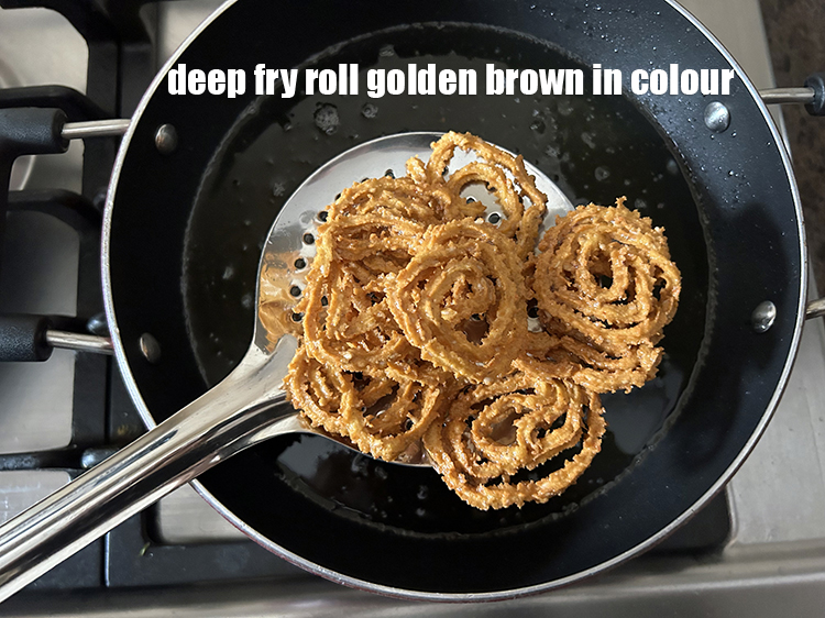 Step 34 – <meta charset="UTF-8" /> Deep fry&nbsp;till they turn light brown in colour and crisp from both …