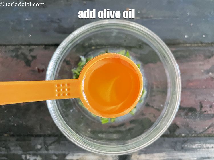 Step 33 – Add&nbsp;<meta charset="UTF-8" />1 tsp&nbsp;<a href="glossary-olive-oil-451i">olive oil</a>.