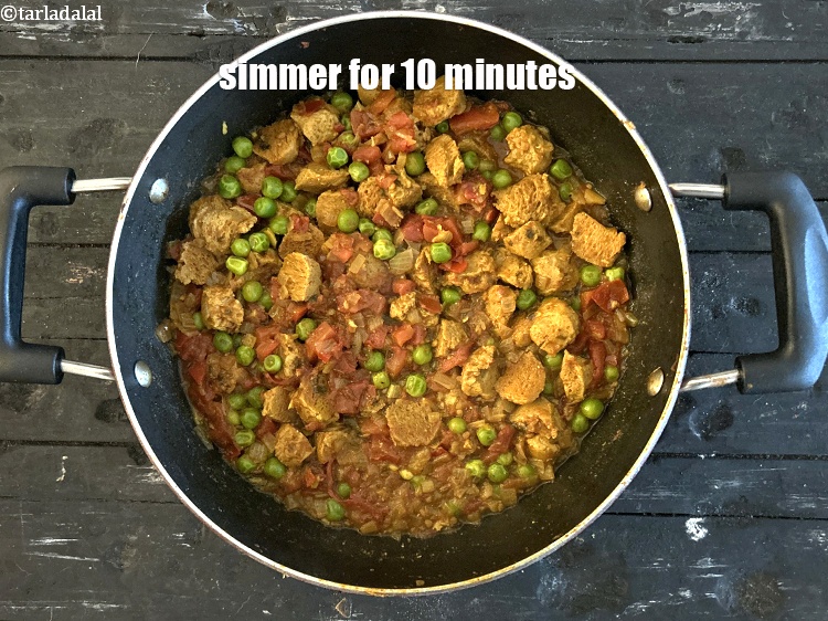 Step 39 – Simmer <strong>for 10 minutes.</strong> Keep aside.