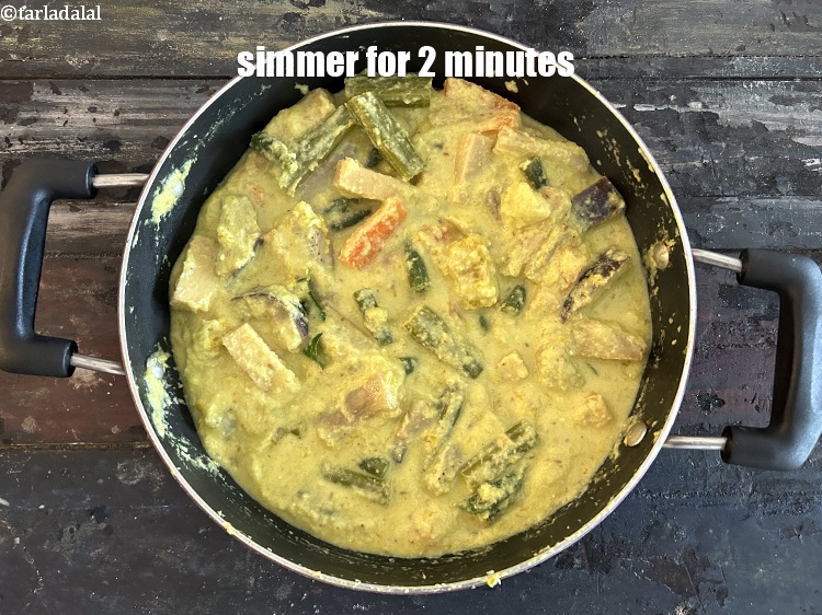 Step 33 – Simmer for 2&nbsp;minutes.&nbsp;