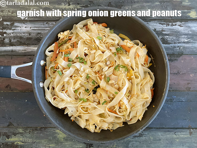 Step 35 – Garnish&nbsp;<meta charset="UTF-8" /><strong>Malaysian noodles | Indian style veg&nbsp;Malaysian noodles |&nbsp;Malaysian noodles with tofu or paneer …