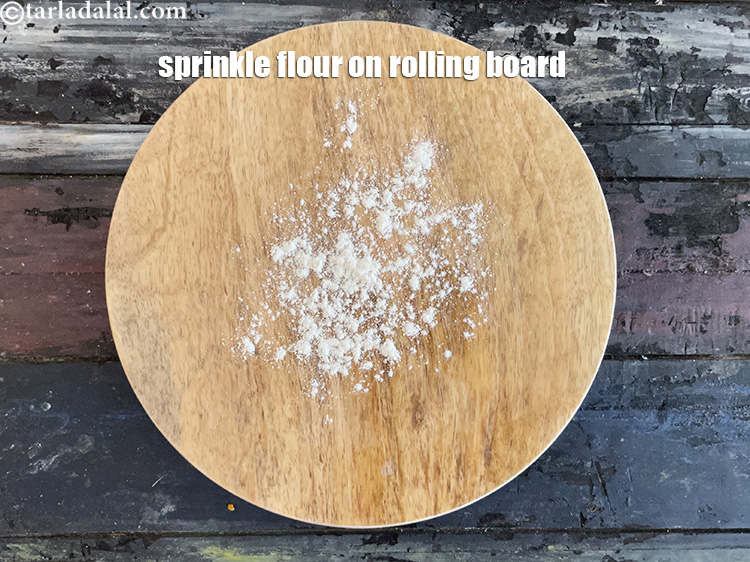 Step 33 – <meta charset="UTF-8" />To make&nbsp;<strong>mixed vegetable paratha recipe | veg paratha |&nbsp;</strong>sprinkle a little flour on …