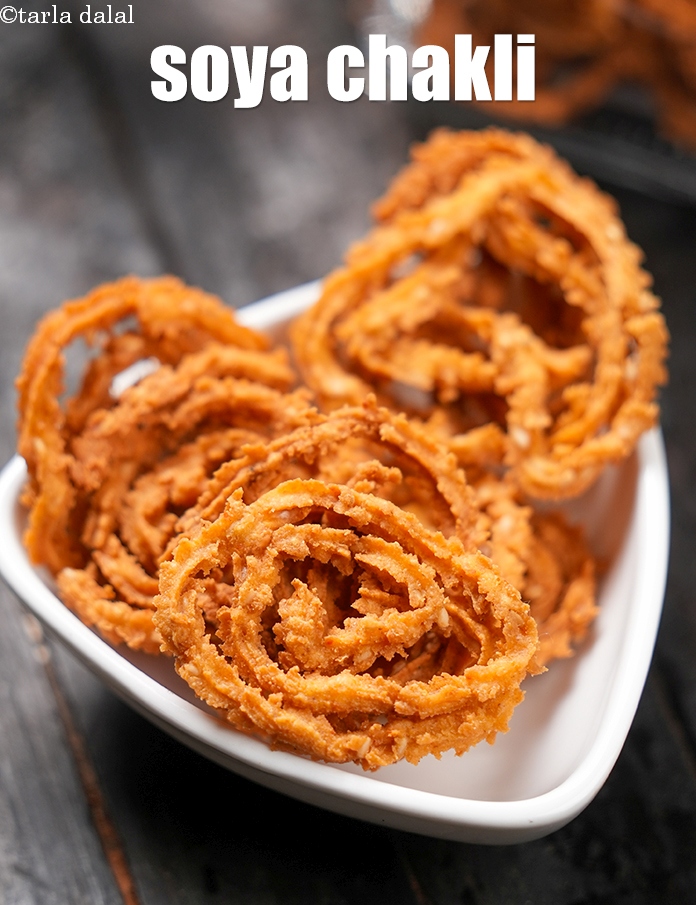 Step 36 – Cool and store <strong>baked</strong>&nbsp;<strong>soya chakli</strong> in an air-tight container.
