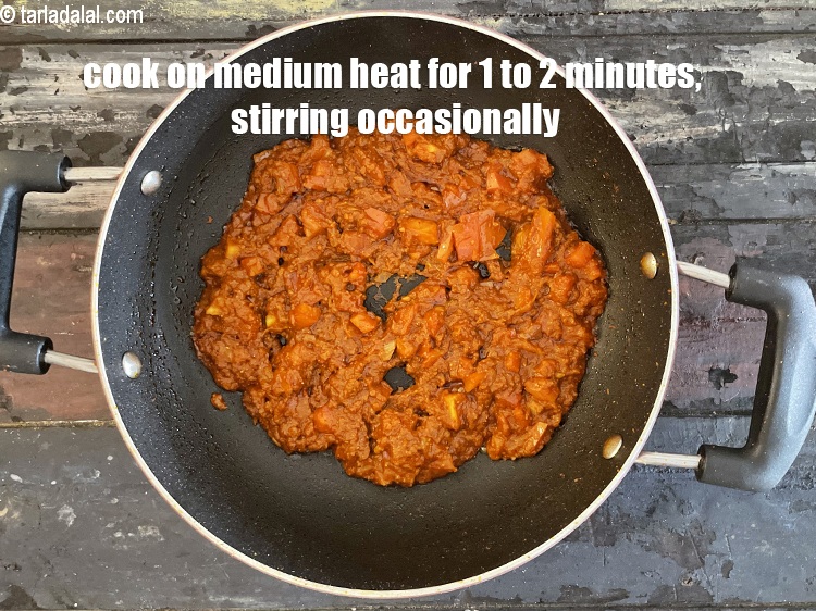 Step 36 – <p>Cook on a medium flame for 1 to 2 minutes, while stirring occasionally.</p>