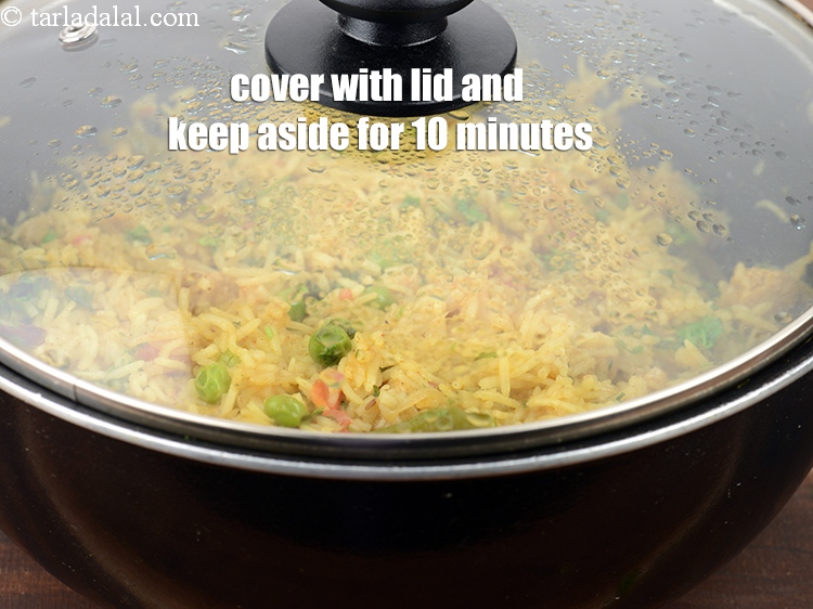 स्टेप 36 – ढक्कन से ढककर 10 मिनट के लिए अलग रख दें।&nbsp;