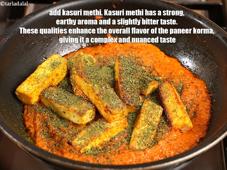 स्टेप 37 – १/२ टी-स्पून&nbsp;<a href=""https://www.tarladalal.com/glossary-dried-fenugreek-leaves-kasuri-methi-hindi-374i"">कसूरी मेथी</a>&nbsp;डालें। कसूरी मेथी में एक मजबूत, मिट्टी …
