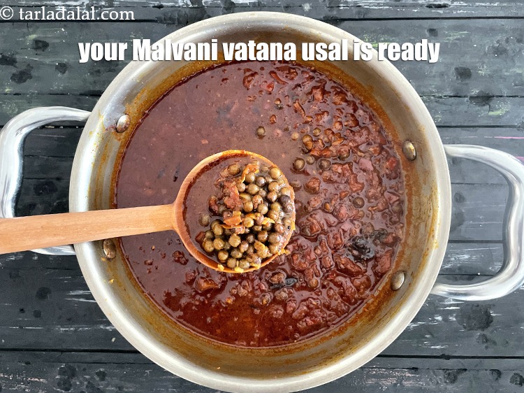 Step 37 – Your <strong>Malvani vatana usal</strong> is ready. See the texture of the usal.