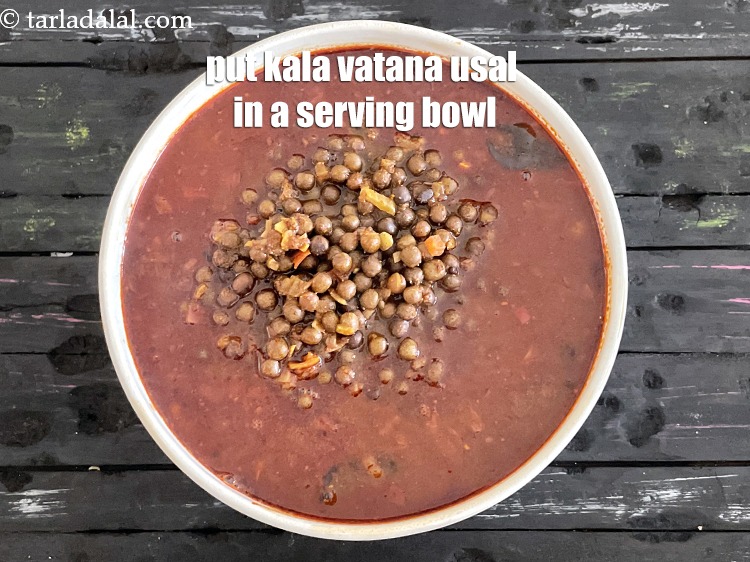 Step 38 – Put&nbsp;<strong>kala vatana usal&nbsp;</strong>in a serving bowl.