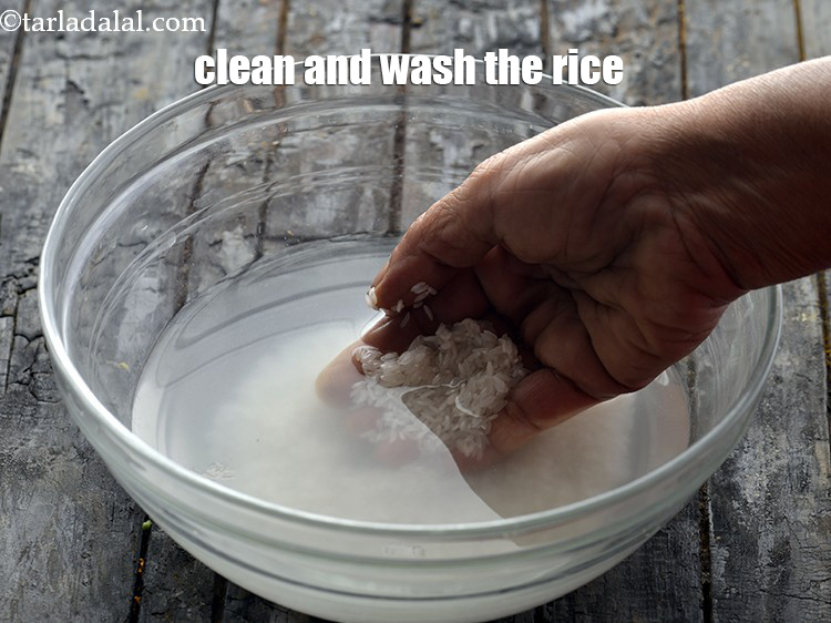 Step 4 – Clean and wash the rice thoroughly with enough water.&nbsp;&nbsp;