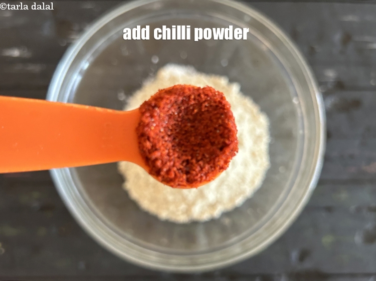 Step 6 – Add&nbsp;<meta charset="UTF-8" />1 tsp&nbsp;<a href="glossary-chilli-powder-red-chilli-powder-339i">chilli powder</a>.