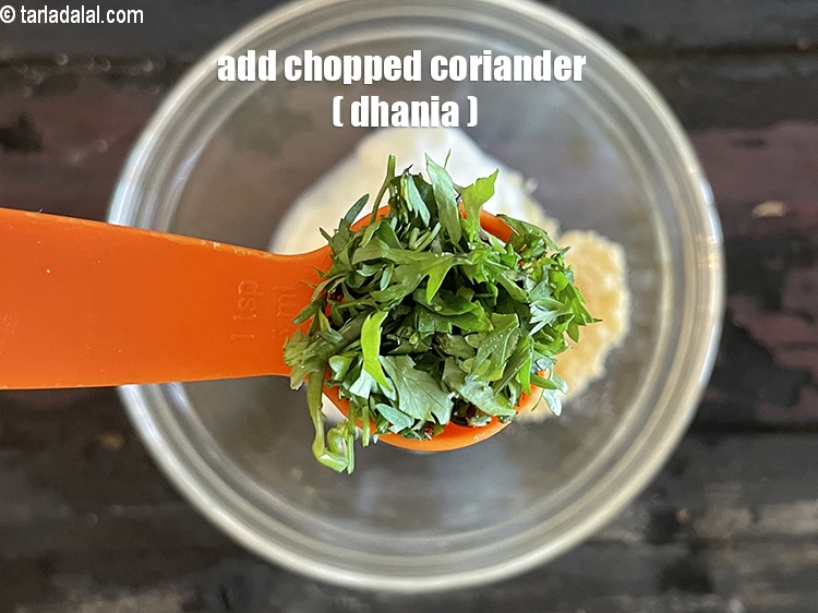 Step 16 – Add&nbsp;<meta charset="UTF-8" />2 tsp&nbsp;<a href="glossary-chopped-coriander-783i">chopped coriander (dhania)</a>.