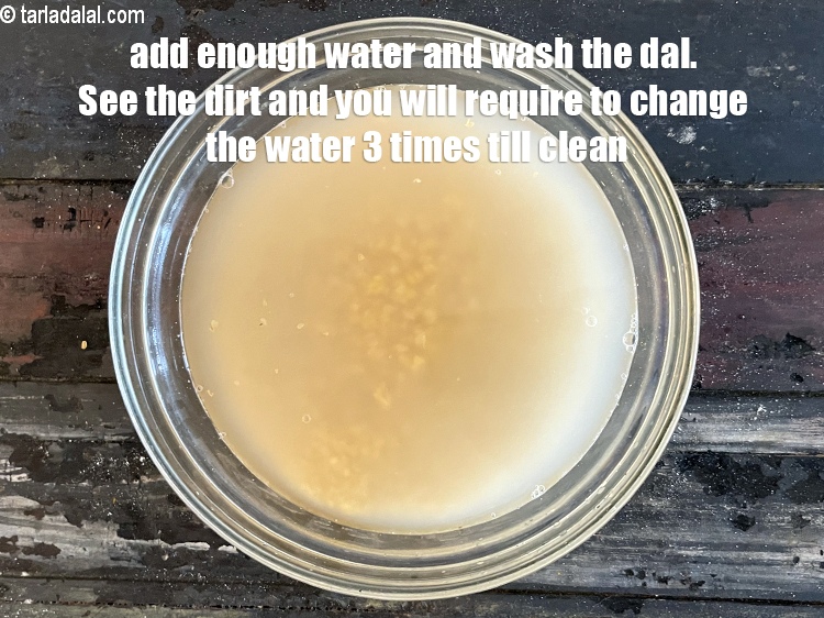 स्टेप 5 – पर्याप्त पानी डालें और दाल और दलिया को धो लें। …