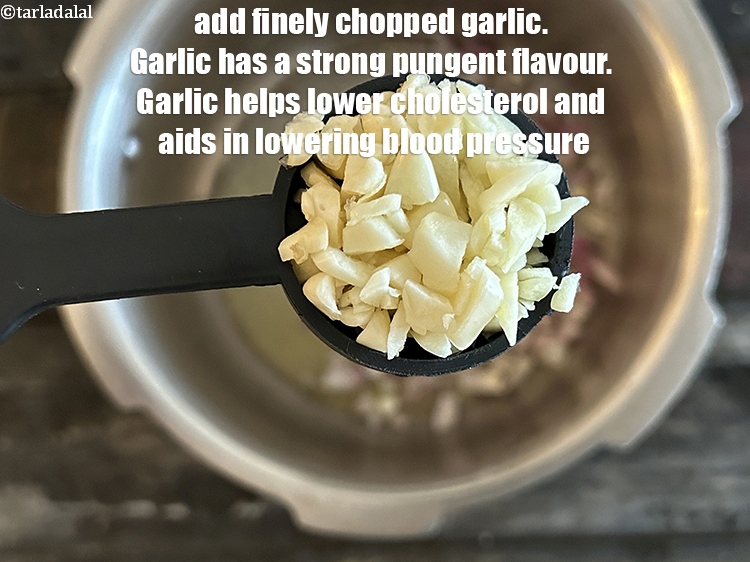 Step 6 – Add <strong>1&nbsp;tbsp</strong>&nbsp;finely&nbsp;<a href="glossary-chopped-garlic-790i">chopped garlic (lehsun)</a>.&nbsp;Garlic has a strong and pungent flavor that adds depth and …