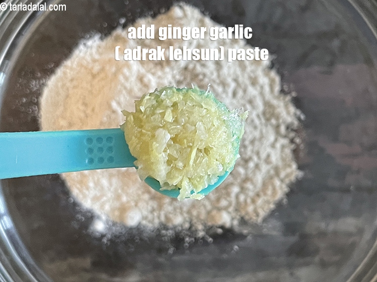 Step 5 – Add&nbsp;<meta charset="UTF-8" />1/2 tsp&nbsp;<a href="glossary-ginger-garlic-paste-adrak-lehsun-ki-pate-adrak-lahsun-ki-paste-939i">ginger-garlic (adrak-lehsun) paste</a>.