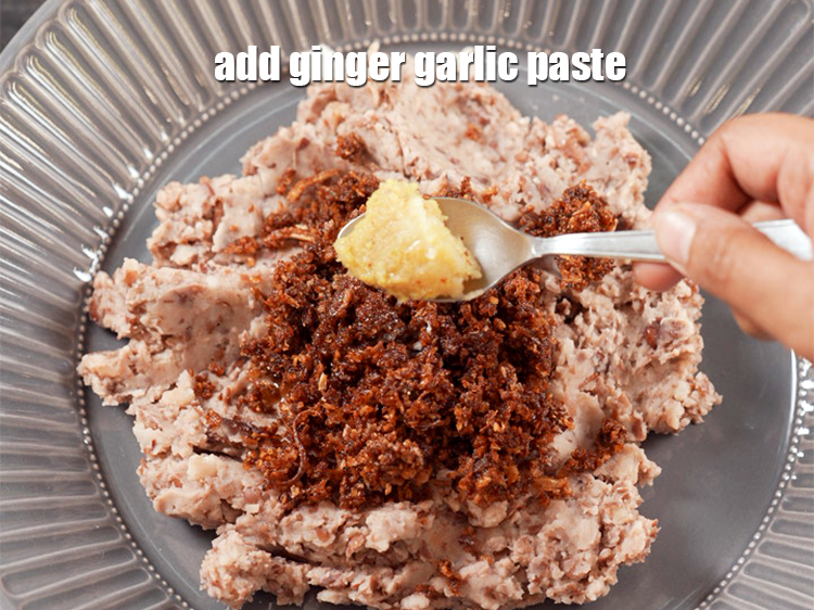 Step 9 – Add 1 tsp ginger garlic paste.
