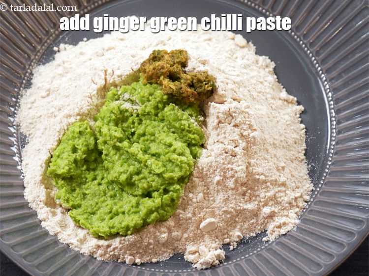 Step 5 – Add 1/2 tbsp <a href="https://www.tarladalal.com/glossary-ginger-adrak-453i">ginger (adrak)</a>&nbsp;<a href="https://www.tarladalal.com/glossary-green-chilli-paste-hari-mirch-ki-paste-mirchi-paste-333i">green chilli paste</a>.