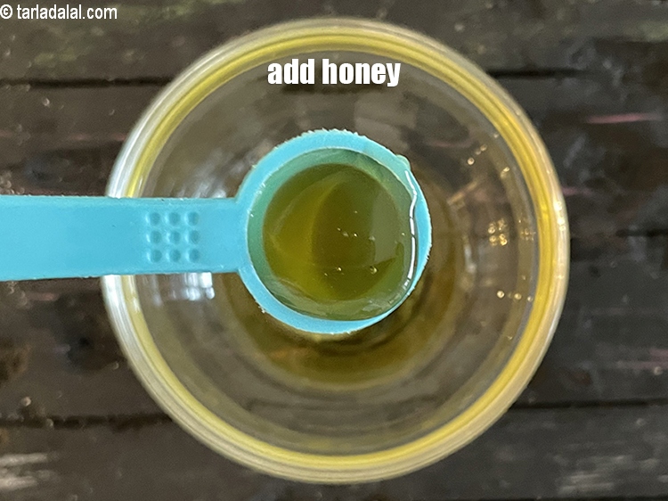 Step 6 – Add&nbsp;<meta charset="UTF-8" />1/2 tsp&nbsp;<a href="glossary-honey-467i">honey</a>.