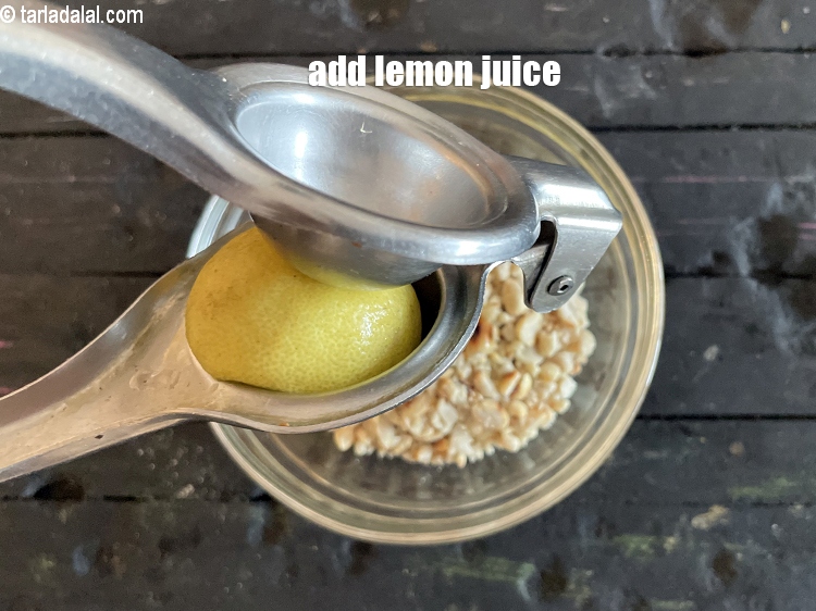 Step 17 – Add 1&nbsp;tbsp&nbsp;<a href="glossary-lemon-juice-numbi-ka-ras-nimbu-ka-juice-471i">lemon juice</a>.