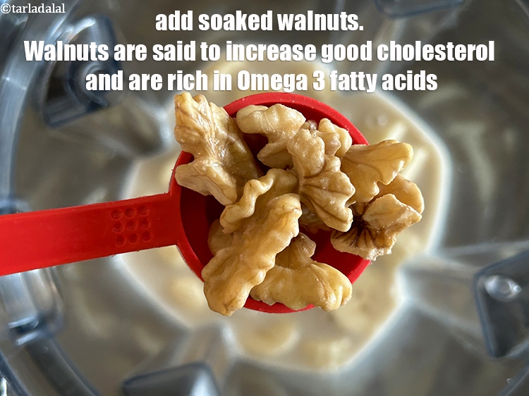 Step 13 – Add 2<strong>&nbsp;tbsp</strong>&nbsp;soaked walnuts (akhrot).&nbsp;<meta charset="UTF-8" />Eating a handful of&nbsp;<a href="https://www.tarladalal.com/recipes-using-walnuts-784">Walnuts</a>&nbsp;a day is said to increase<a …