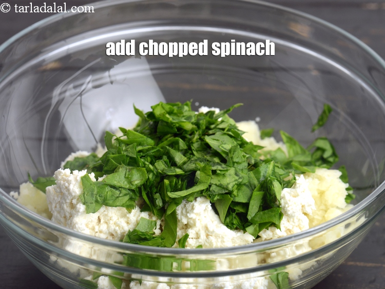 Step 5 – Add 1/2 cup&nbsp;<a href="https://www.tarladalal.com/glossary-chopped-spinach-780i">chopped spinach (palak)</a>.