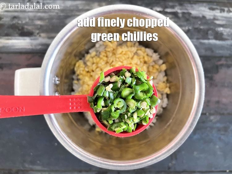 Step 17 – <html><head></head><body><p>Add&nbsp;1 tbsp&nbsp;finely&nbsp;<a href="glossary-chopped-green-chilli-820i">chopped green chillies</a>.</p></body></html>