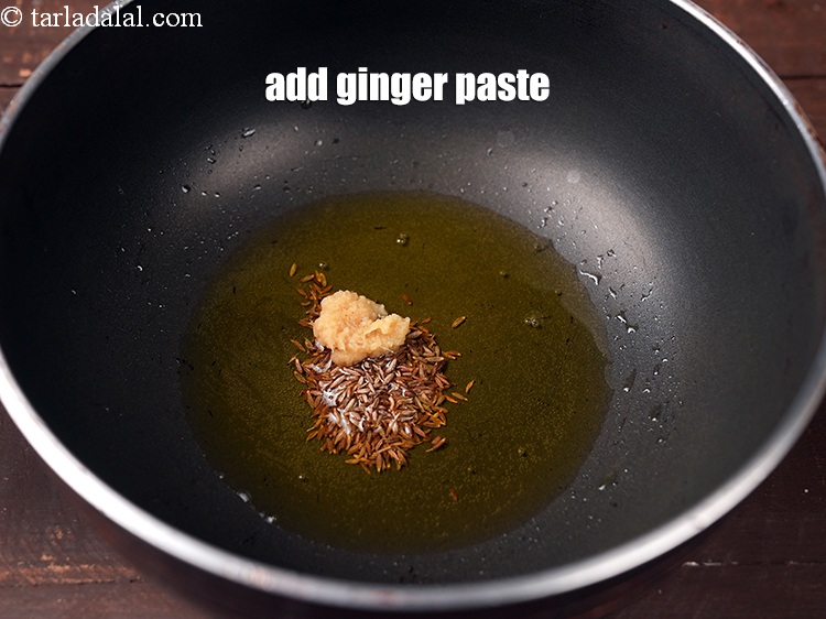 Step 6 – Add &frac12; tsp ginger paste.