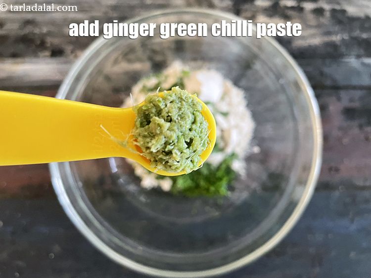Step 7 – Add&nbsp;1/2 tsp&nbsp;<a href="glossary-ginger-green-chilli-paste-adrak-mirch-ki-paste-adrak-mirchi-paste-139i">ginger-green chilli paste</a>.