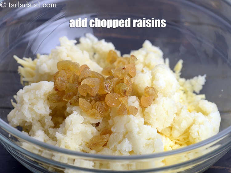 Step 6 – Add 2 tbsp&nbsp;<a href="https://www.tarladalal.com/glossary-chopped-raisins-599i">chopped raisins (kismis)</a>.