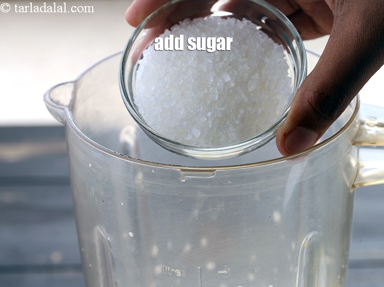 स्टेप 4 – 1 &frac12; टेबल-स्पून चीनी&nbsp;डालें। यह वैकल्पिक है, आप छोड़ सकते …