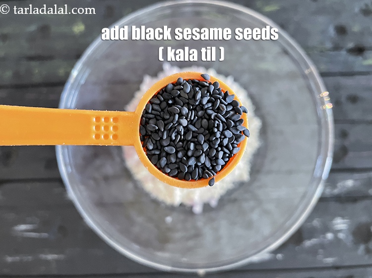 Step 6 – Add&nbsp;<meta charset="UTF-8" />2 tsp&nbsp;<a href="glossary-black-sesame-seeds-kala-til-kale-til-862i">black sesame seeds (kala til)</a>.