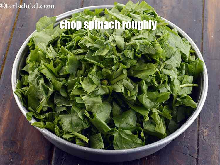 Step 5 – Chop the spinach roughly.