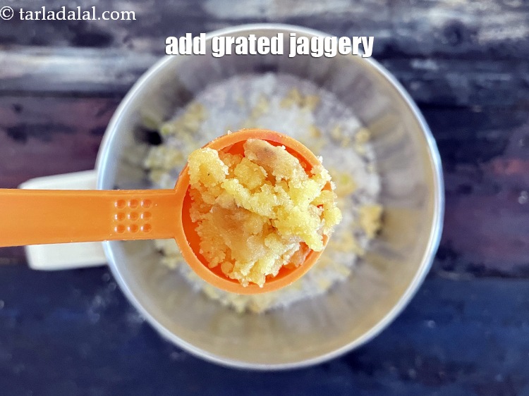 Step 10 – Add&nbsp;<meta charset="UTF-8" />1 tsp&nbsp;<a href="glossary-grated-jaggery-947i">grated jaggery (gur)</a>.