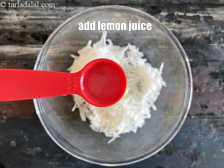 Step 6 – Add&nbsp;<meta charset="UTF-8" />1/2 tbsp&nbsp;<a href="glossary-lemon-juice-numbi-ka-ras-nimbu-ka-juice-471i">lemon juice</a>.