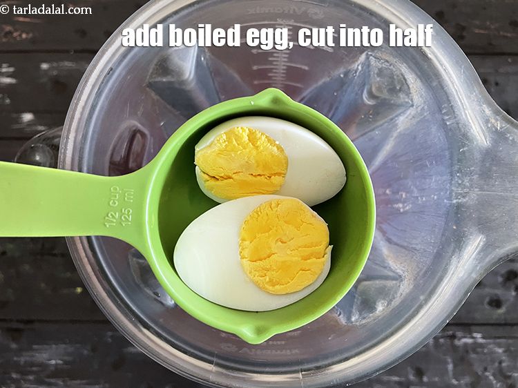 Step 6 – Add&nbsp;<meta charset="UTF-8" />1&nbsp;<a href="glossary-boiled-eggs-2369i">boiled egg</a>&nbsp;, cut into half.