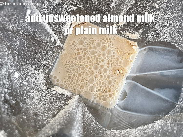 स्टेप 5 – 1 कप ठंडा सादा बादाम का दूध या सादा दूध …