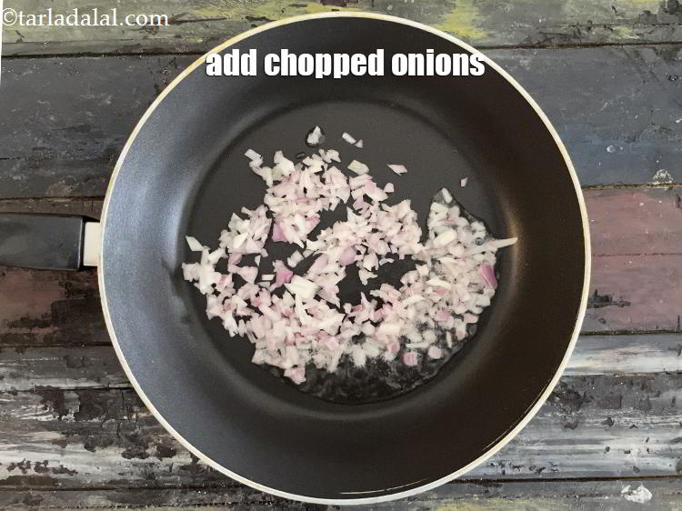 Step 7 – Add&nbsp;<meta charset="UTF-8" />1/4 cup&nbsp;<a href="glossary-chopped-onions-722i">chopped onions</a>.