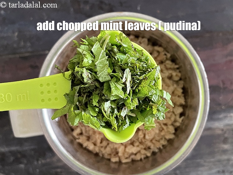 Step 20 – Add&nbsp;<meta charset="UTF-8" />1/4 cup&nbsp;<a href="glossary-chopped-mint-788i">chopped mint leaves (phudina)</a>.