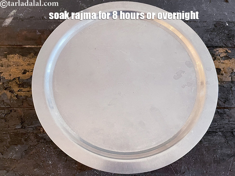 Step 6 – <p>Cover and soak the rajma for 8 hours or overnight.</p>