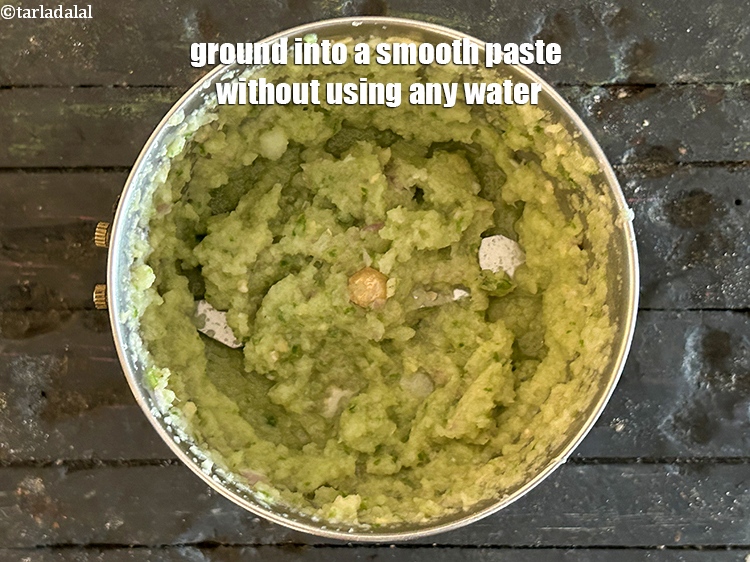 Step 6 – Ground into a&nbsp;smooth paste without using any water.