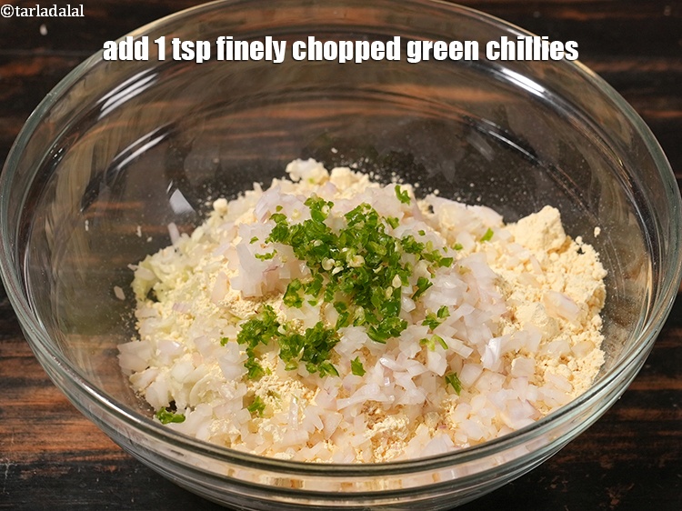 Step 20 – Add 1 tsp&nbsp;finely&nbsp;<a href="https://www.tarladalal.com/glossary-chopped-green-chilli-820i">chopped green chillies</a>.