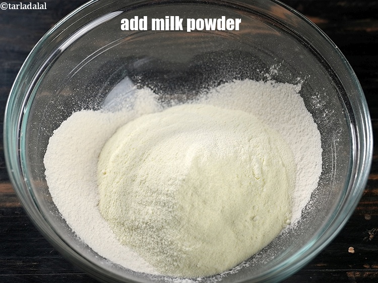 Step 6 – Add 5 tbsp milk powder.