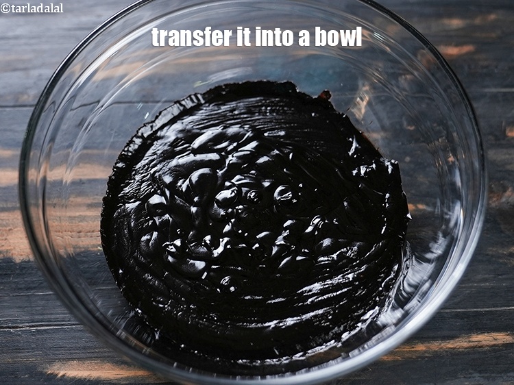 स्टेप 14 – इसे एक बाउल में निकाल लें।