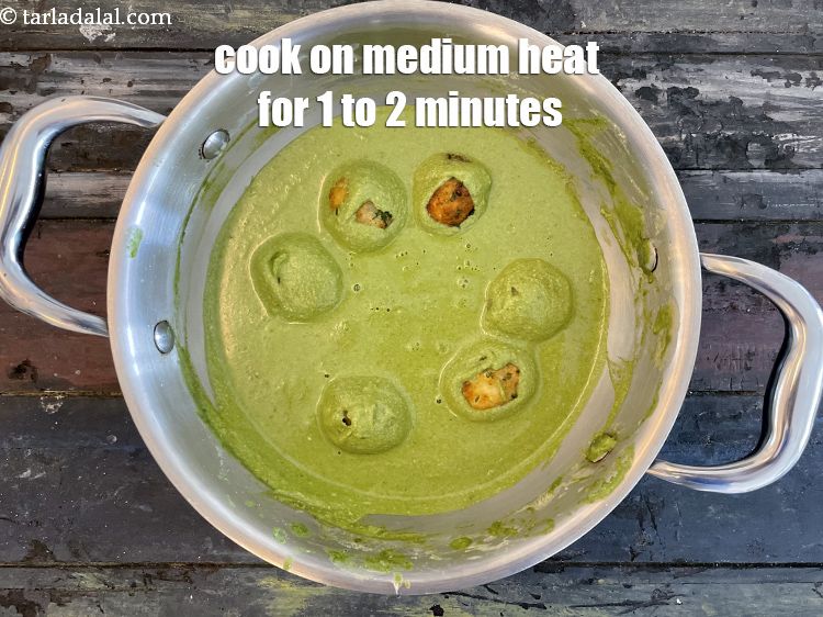 Step 45 – Cook <strong>paneer kofta in palak gravy | Indian cottage cheese kofta in spinach gravy | …