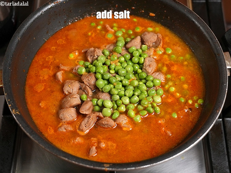 स्टेप 45 – स्वादानुसार नमक डालें।