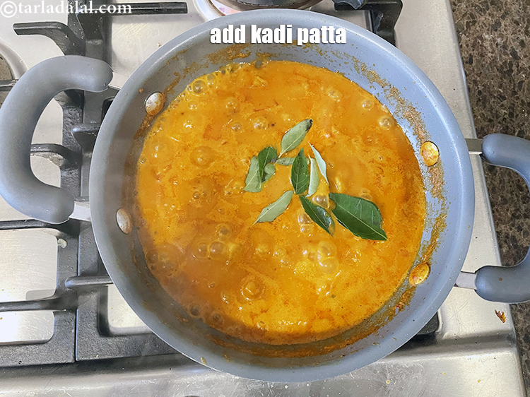 Step 46 – Add 8 kadi patta.