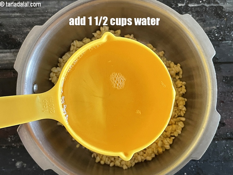 Step 19 – Add&nbsp;<meta charset="UTF-8" />1&frac12; cups of water.