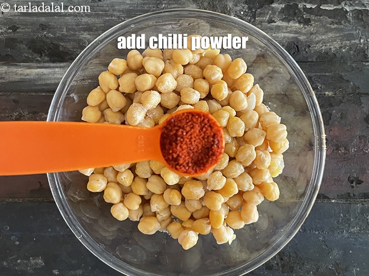 Step 17 – Add&nbsp;1 1/2 tsp&nbsp;<a href="https://tarladalal.com/glossary-chilli-powder-red-chilli-powder-339i">chilli powder</a>.