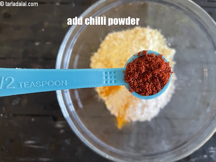 Step 6 – Add&nbsp;<meta charset="UTF-8" />1/4 tsp&nbsp;<a href="glossary-chilli-powder-red-chilli-powder-339i">chilli powder</a>.