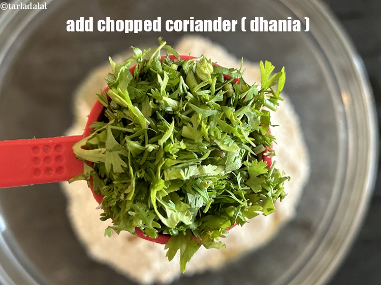 Step 15 – Add&nbsp;<meta charset="UTF-8" />2 tbsp&nbsp;finely&nbsp;<a href="glossary-chopped-coriander-783i">chopped coriander (dhania)</a>.