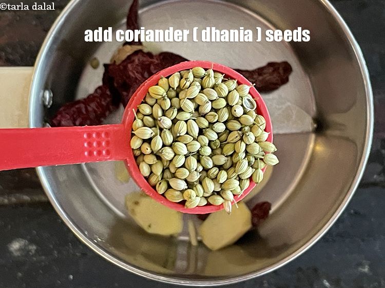 Step 6 – Add&nbsp;<meta charset="UTF-8" />1 tbsp&nbsp;<a href="glossary-coriander-seeds-dhania-ke-beej-dhania-seeds-akha-dhania-371i">coriander (dhania) seeds</a>.